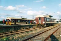 24.3.2001 334 + 405 at Mt Gambier Station V3
