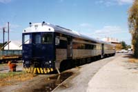 'pf_1208 - 20.5.1998 - 252, 102 in Islington Workshops'