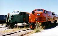 'pf_1361 - 28.12.1998 - GM22 + GM41 lined up in Islington Workshops                '